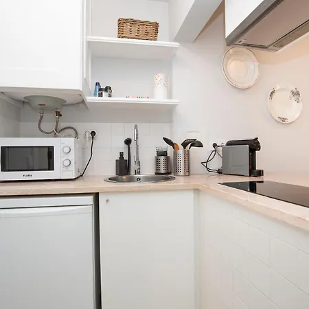 Live Like A Local @ Casa Da Esquina - Wifi & A/c Apartment